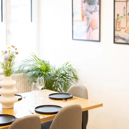 Frankfurt Hub Apartment