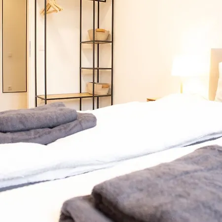 Frankfurt Hub Apartment