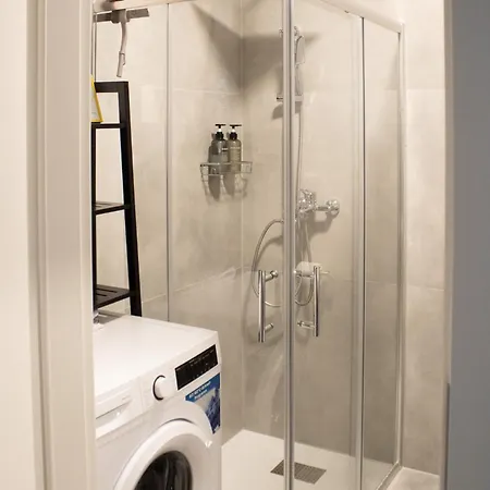 아파트 Frankfurt Hub